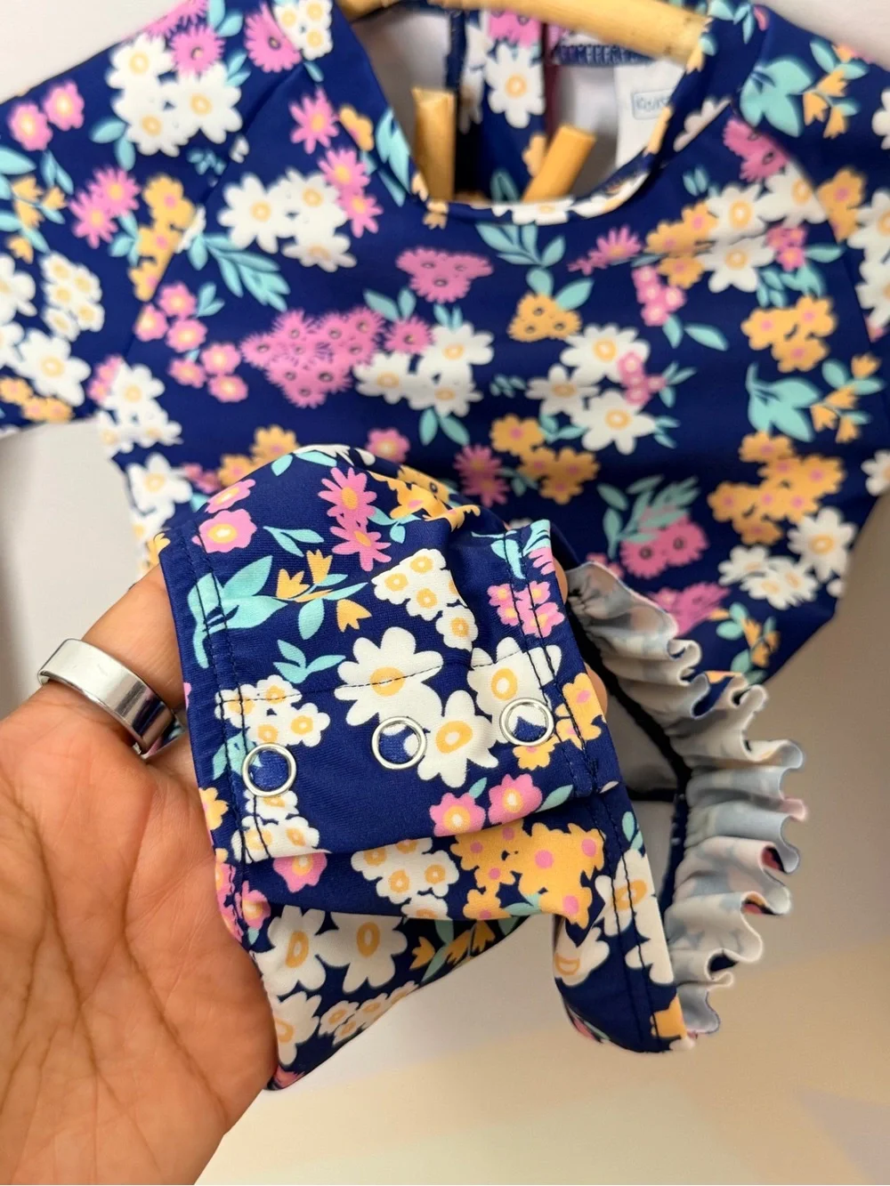 Kids Long-Sleeve Floral Rash Guard Swimsuit - Navy Multi